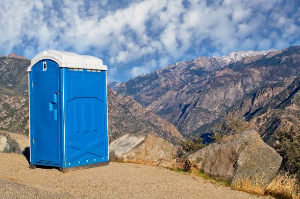 Best Portable restroom trailer rental  in Rio, WI